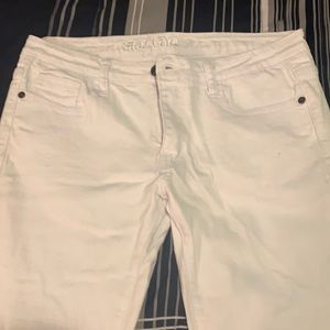 Brand: Machine Size: 31 Color: White